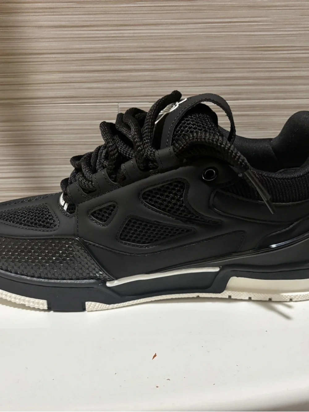 Louis Vuitton Black and White Men's Sneakers - Picture 2 of 4